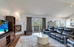3729 Windshire Drive SE, Grand Rapids, MI 49546