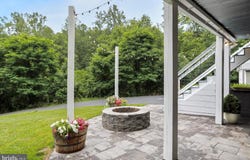 10 WESTVIEW DRIVE, LINDEN, VA 22642
