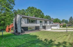 805 Bittersweet Drive, Seven Hills, OH 44131