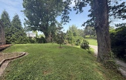 917 Scaffold Cane Road, Berea, KY 40403