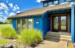 302 Hillside Dr, Chanute, KS 66720