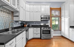 1801 Eastern Pkwy, Louisville, KY 40204