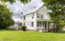 313 N Oakum Street, Edenton, NC 27932