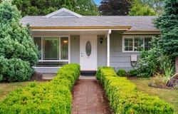 236 SE CLEVELAND AVE, Gresham, OR 97080