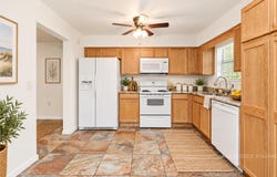1090 5th Avenue, Shalimar, FL 32579