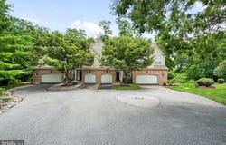 263 E HILLCREST AVENUE, WEST GROVE, PA 19390
