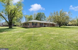 19103 WOODHILL Drive, HAGERSTOWN, MD 21742