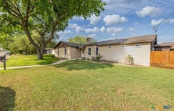 110 Live Oak Street, Gonzales, TX 78629