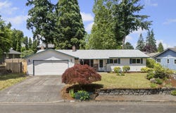 1040 NE 12TH Pl, Canby, OR 97013