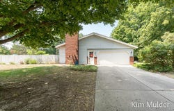 3378 Keswick Drive NE, Belmont, MI 49306