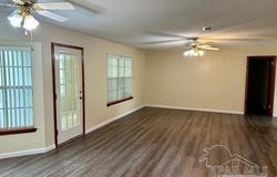 521 Long Lake Dr, Pensacola, FL 32506