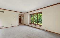 464 Caernarvon Rd, Wales, WI 53183