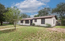 900 E Hancock Street, Beeville, TX 78102