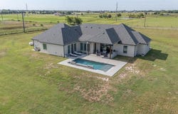 919 Gunter Road, Whitesboro, TX 76273