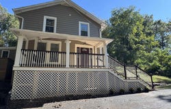 40 MORRIS MILL RD, STAUNTON, VA 24401