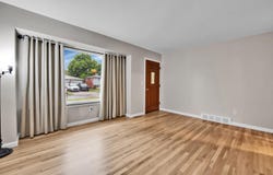 27152 Broadmoor Drive, Warren, MI 48088
