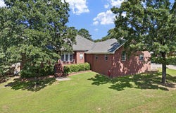 703 Castlegate Loop, Russellville, AR 72802