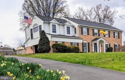 1006 KIMBERWICKE RD, MCLEAN, VA 22102