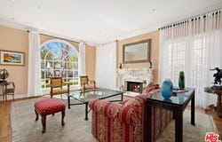 332 S Mccarty Dr, Beverly Hills, CA 90212