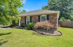 2500 Tavistock Ct, Louisville, KY 40272