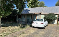 450 S 9th St, Montague, CA 96064