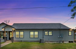 410 E Lott Street, Beeville, TX 78102