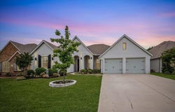 309 Bluffside Trail, Benbrook, TX 76126