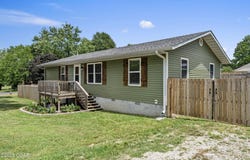 1213 3rd Street, Monett, MO 65708