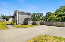 64 Fall River Ave, Seekonk, MA 02771