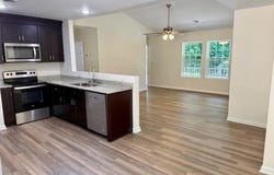 72 Rhododendron Ln, Fancy Gap, VA 24328