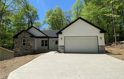 1965 Apple Valley Drive, Howard, OH 43028