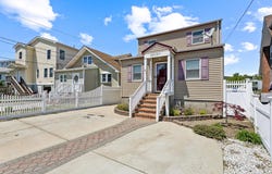 55 West Avenue, Lawrence, NY 11559