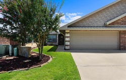 1424 Garner Lane, Longview, TX 75605
