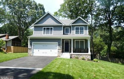 207 BEVERLEY AVENUE, EDGEWATER, MD 21037