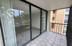 618 BIRD BAY DRIVE S, VENICE, FL 34285