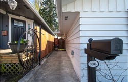 1006 COWLITZ WAY, Kelso, WA 98626