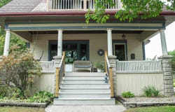 422 SE 2nd Street, Waverly, IA 50677