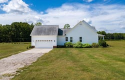 16 Craven Drive, Lumberton, NC 28358