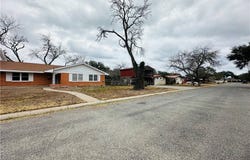 Alice, TX 78332