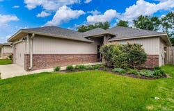 5149 Peach Dr, Pace, FL 32571