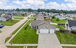 121 Williamsburg Lane, Troy, MO 63379