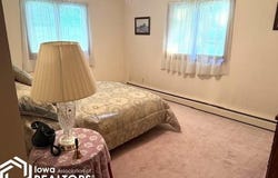 1904 127th Avenue, Algona, IA 50511