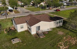 1046 S FARLEY Street, Pampa, TX 79065-6823