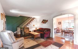911 CHURCH RD, ORELAND, PA 19075