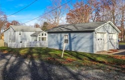 13305 Lakeview Drive, Carlton, NY 14571