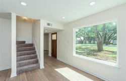2105 Emerald Isle DR, Leander, TX 78641