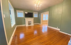 42 6th, Williamson, WV 25661