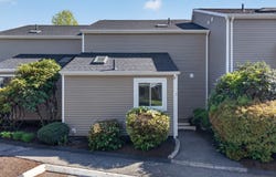 31 Hewitt Road, Stonington, CT 06355