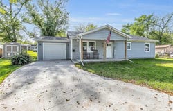 734 S Cherry Street, Ottawa, KS 66067