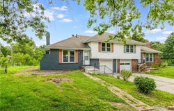 729 S CENTRAL Street, Olathe, KS 66061